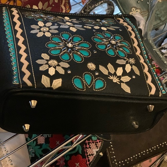 Montana west floral collection crossbody bag black - Picture 4 of 6